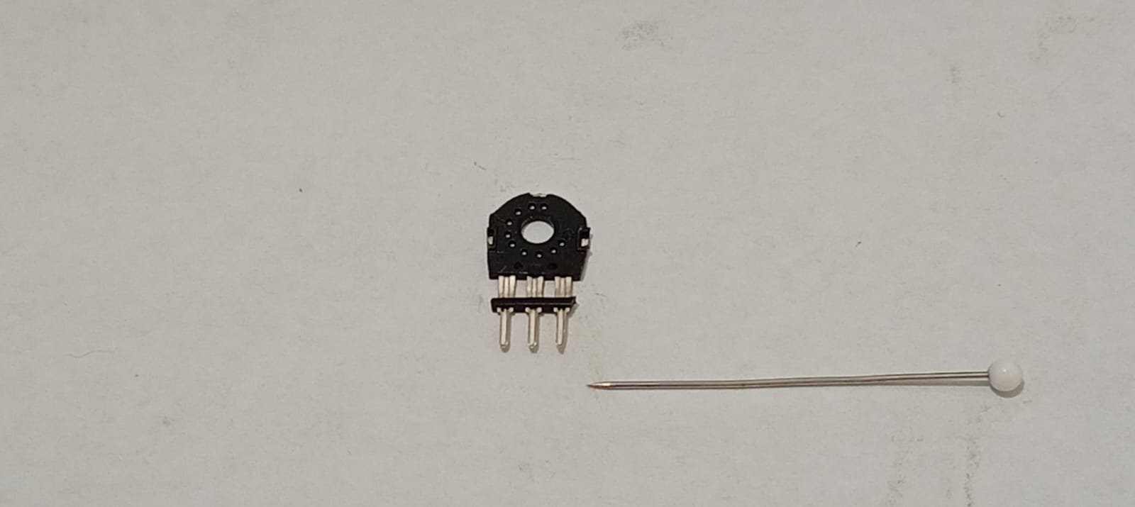 WhatsApp Image 2026-08-25 at 8.12.46 AM (1) 3points high percision encoder base ( pulldown resistors are not included ) - Image 1